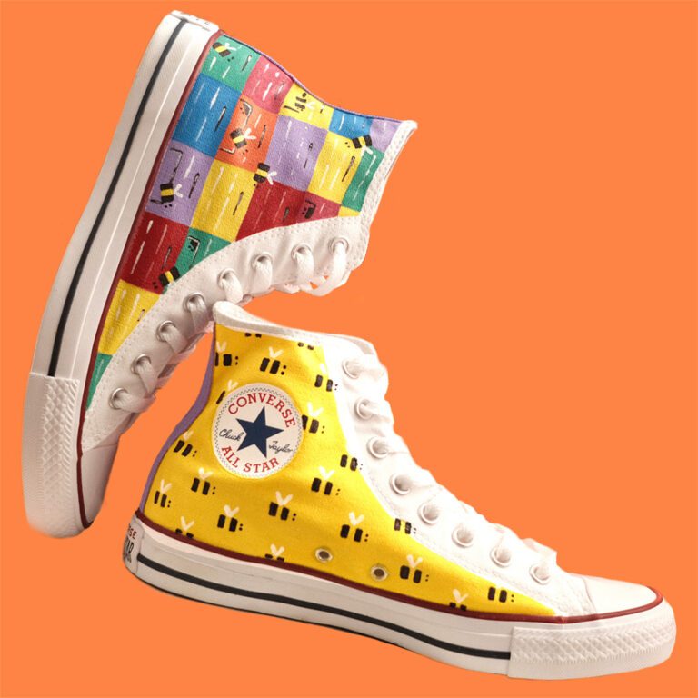 mugaska-joanna-mugford-custom-shoes-converse-bee-happy3